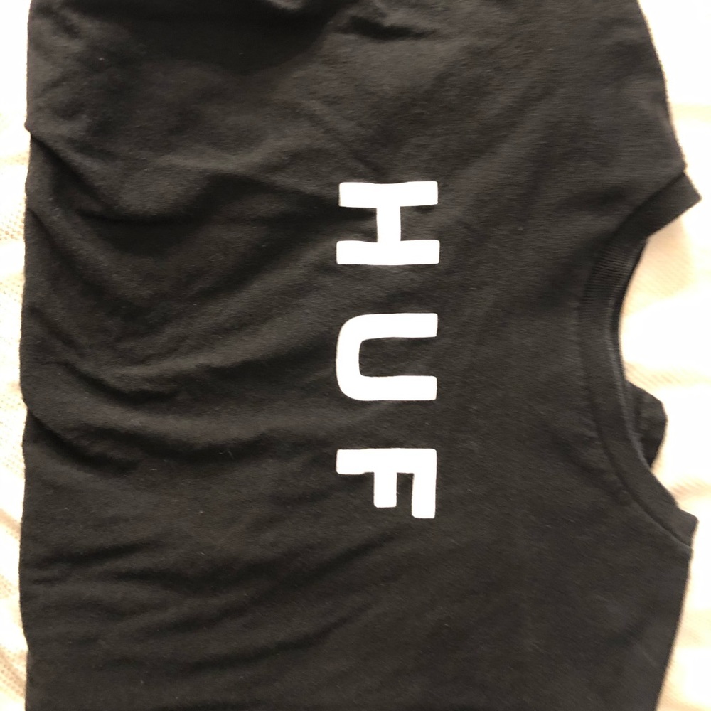 HUF T-shirt